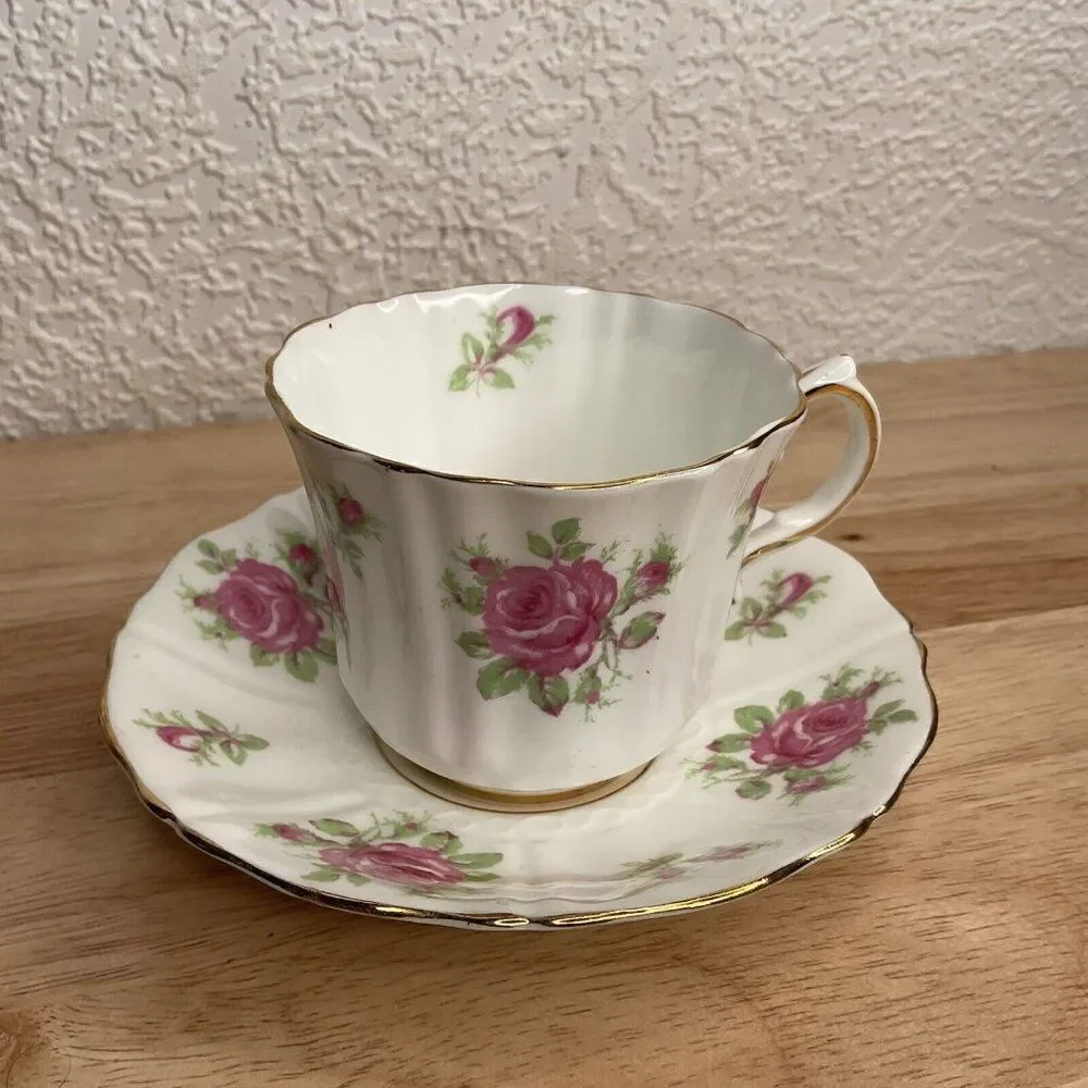 Vintage Old Royal England Bone China‎ Pink Roses Teacup & Saucer UK Bone China